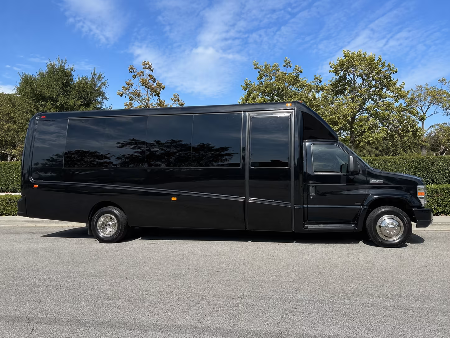 Fayetteville Birthday, Sweet 16, & Quinceañera Party Bus Rentals